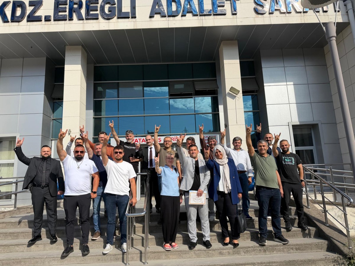 MHP’NİN YENİ İLÇE BAŞKANI FEHMİ NUHOĞLU MAZBATASINI ALDI