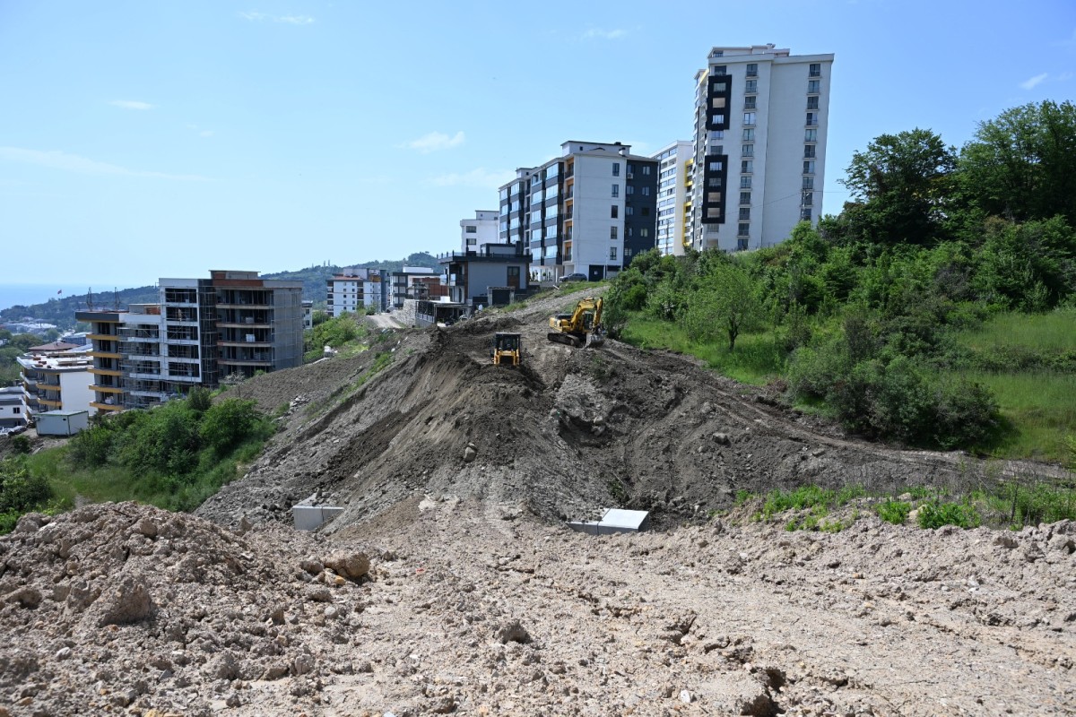 ŞEHİR MERKEZİNİN YOL AĞI 700 KİLOMETREYE ULAŞTI